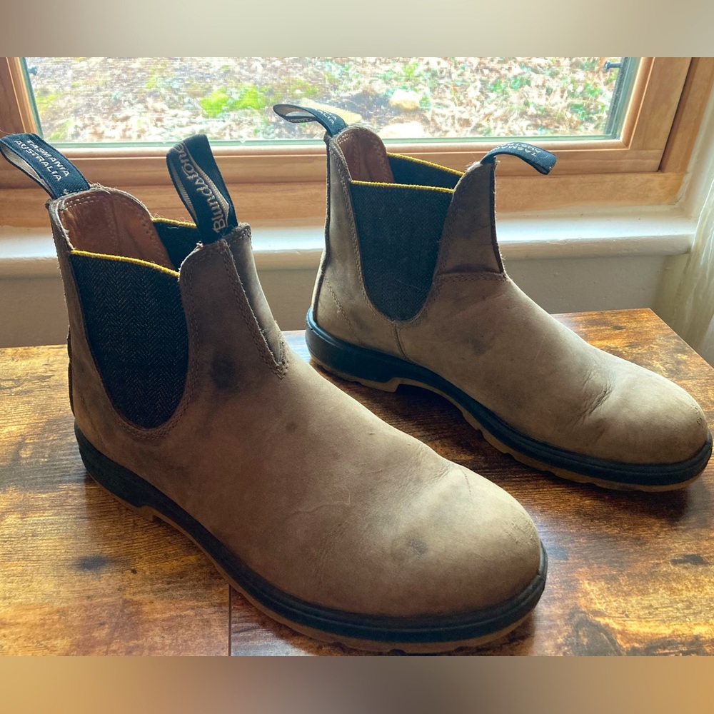 Blundstone Unisex 550 Rugged Lux Boot in Rustic Brown/Mustard